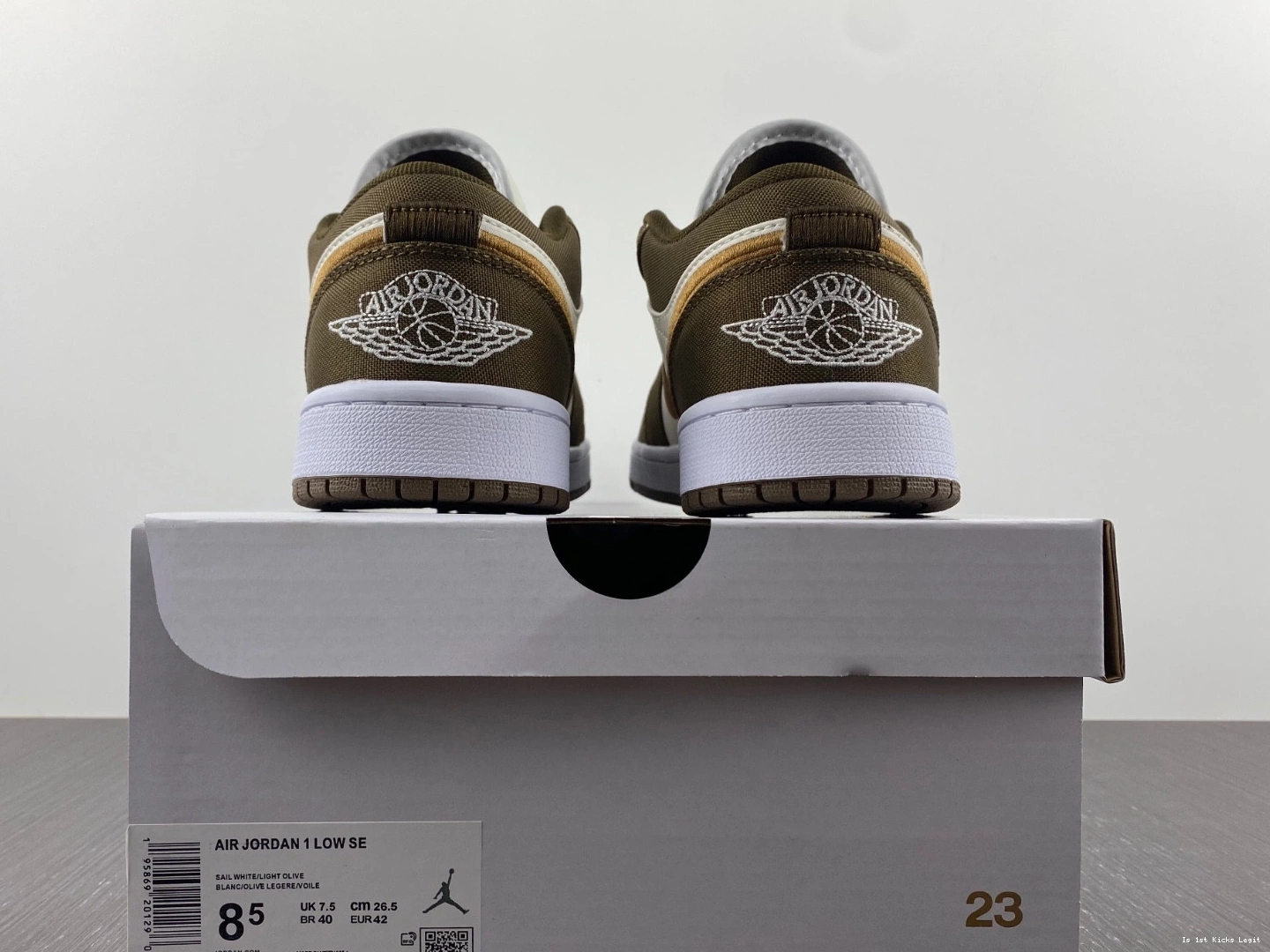Low Jordan Olive (W) 1 DV0426-301 Light - SE 0910